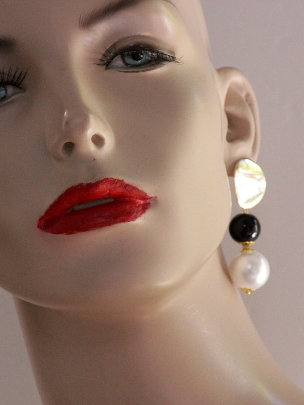 White/Black pearls Earring with gold plated top Handmade